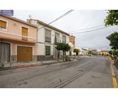 Adosado en Venta en Valderrubio, Granada