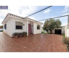CASA EN PLANTA BAJA CON TERRENO EN ALBAYCÍN