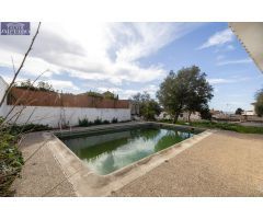 CASA EN PLANTA BAJA CON TERRENO EN ALBAYCÍN