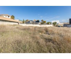 Solar Urbano Exclusivo en Las Gabias junto al Golf