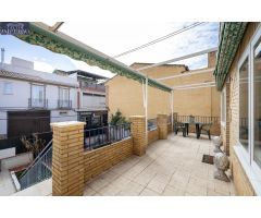 CASA EN PLENO CENTRO DE ARMILLA