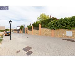 CHALET URB. CAÑADAS DEL PARQUE (DILAR)