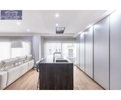 ¡MAGNIFICO PISO REFORMADO CON TODO LUJO DE DETALLES EN PLENO CENTRO... PLAZA DEL CAMPILLO!