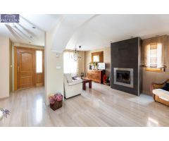 SALE A LA VENTA UNA FANTASTICA VIVIENDA UNIFAMILIAR PAREADA