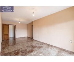 Exclusivo ático en Parque de las Infantas: luz, vistas y posibilidades infinitas