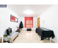 ¡Oportunidad única! Piso en venta con patio y garaje