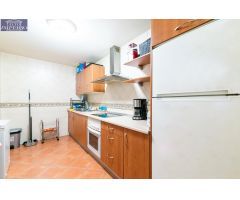 ¡Oportunidad única! Piso en venta con patio y garaje
