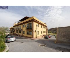 ENCANTADOR PISO DE 3 DORMITORIOS EN CÁJAR