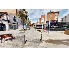 Oportunidad de Traspaso: Bar-Cafetería en Castelldefels Playa