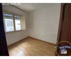 SE VENDE ESTUPENDO BAJO EN ZONA SAN ISIDRO- VALLADOLID