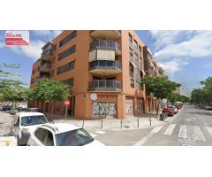 Local comercial 652m2 cerca universidad