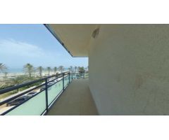 Se vende piso de altas calidades con vistas a la playa