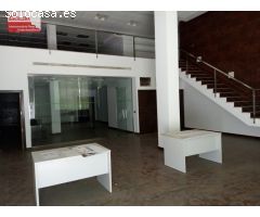 Se vende o alquila magnifico local, Ibi av la Paz