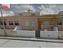 SE vende magnifica casa adosada de 257 m2, Algueña
