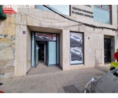 Se vende magnifico local a pie de calle 296 m2, AV Aguilera