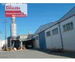 Magnifica nave industrial de 4000m2