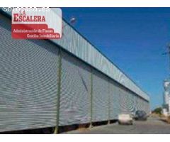 Magnifica nave industrial de 4000m2
