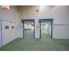 Nave industrial, zona con mucha visibilidad, fácil acceso