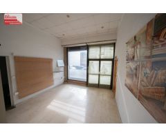 Nave industrial, zona con mucha visibilidad, fácil acceso