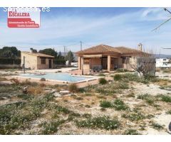 Magnifico chalet con piscina y barbacoa