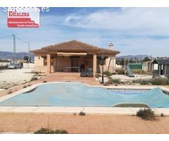 Magnifico chalet con piscina y barbacoa