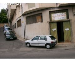 LOCAL 550M2 EN PERIFERIA, PERFECTO PARA ALMACÉN