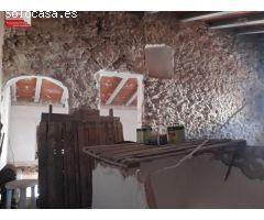 Casa adosada a reformar en zona parque Les Hortes, Ibi