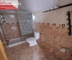 Magnífico ático duplex en edificio de avenida principal Juan Carlos I de Ibi