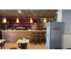 TRASPASO RESTAURANTE CAFETERIA PLENO RENDIMIENTO