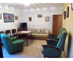 CASA EN PUEBLO DE LA PROVINCIA DE CÁCERES