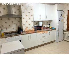 PISO EN ZONA CENTRO - CÁCERES -