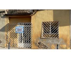 SE VENDE CASA DE PUEBLO