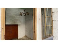 SE VENDE CASA DE PUEBLO
