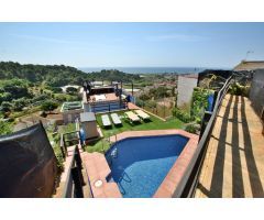 CASA EN VENTA EN PINEDA MAR - VISTAS AL MAR Y PISCINA