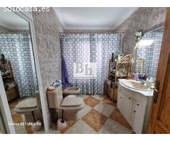 SE VENDE ESPECTACULAR CHALET EN SANTA AMALIA - CAÑADA DEL MAESTRO