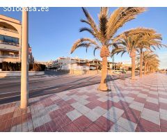 Tu hogar junto al Mediterráneo: adosado en primera línea de playa!