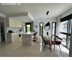 Impresionante Villa con piscina y solárium: el hogar de tus sueños existe