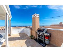 ÁTICO DE LUJO CON ESPECTACULARES VISTAS AL MAR MEDITERRÁNEO Y A LAS MONTAÑAS