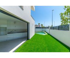 Exclusiva villa unifamiliar con piscina y jardín