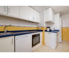 APARTAMENTO DE TRES DORMITORIOS EN EL CENTRO DE TORREVIEJA