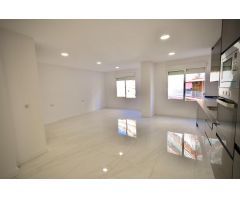 Apartamento reformado con vistas al mar