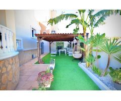 Chalet independiente en San Miguel con plaquas solares