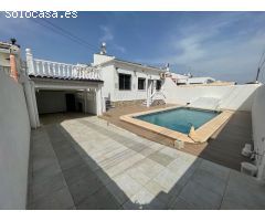 CASA DE 3 DORMITORIOS EN SAN LUIS CON PISCINA PRIVADA