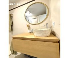 Exclusivo piso de 2 dormitorios con terraza, patio privado y piscina comunitaria.