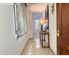 Exclusivo piso de 2 dormitorios con terraza, patio privado y piscina comunitaria.