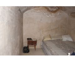 Se vende casa-cueva en Monovar con 2000 metros de terreno!!!