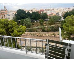 Se alquilan habitaciones de piso recién reformado junto Ceu Reyes Católicos!!!!!