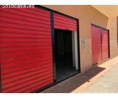 Te ofrecemos este magnífico local de 150 metros para tu negocio en zona Kelme!!!