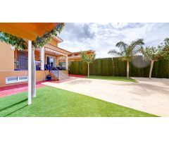 CHALET CON PISCINA EN LA ALCAYNA¡¡¡¡¡¡¡