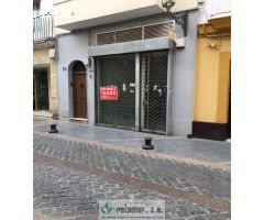 FANTASTICO LOCAL COMERCIAL EN CALLE PALACIOS.